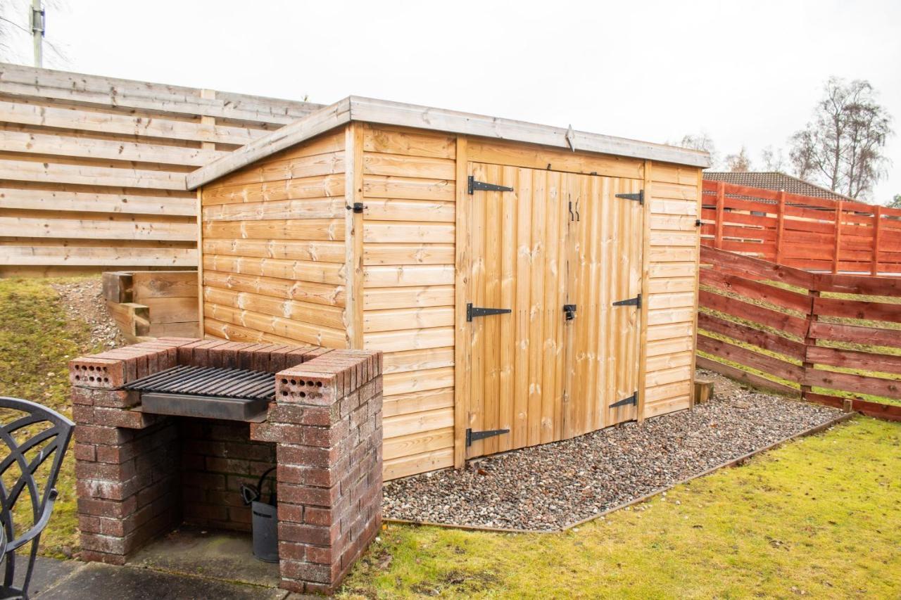 Pine Marten Cottage - Aviemore Extérieur photo